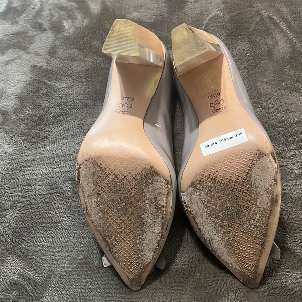 A Unique Pump With A Translucent,Wood Patent Leat… - image 3